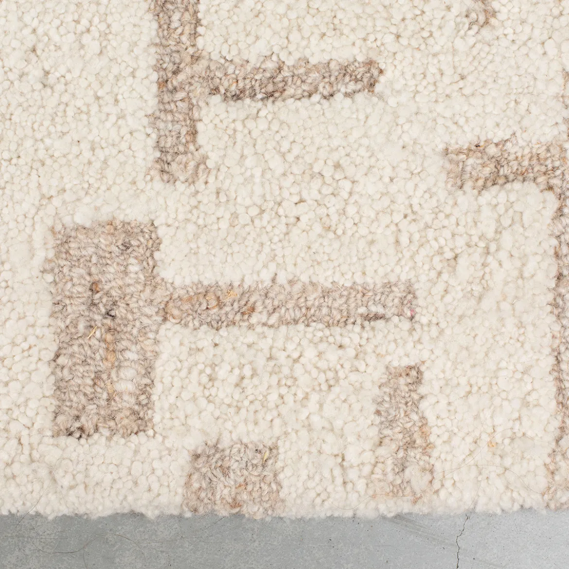 Beige vloerkleed met patroon - Zuiver Hills