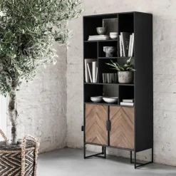 Boekenkast zwart teak met visgraat - DTP Home Criss Cross