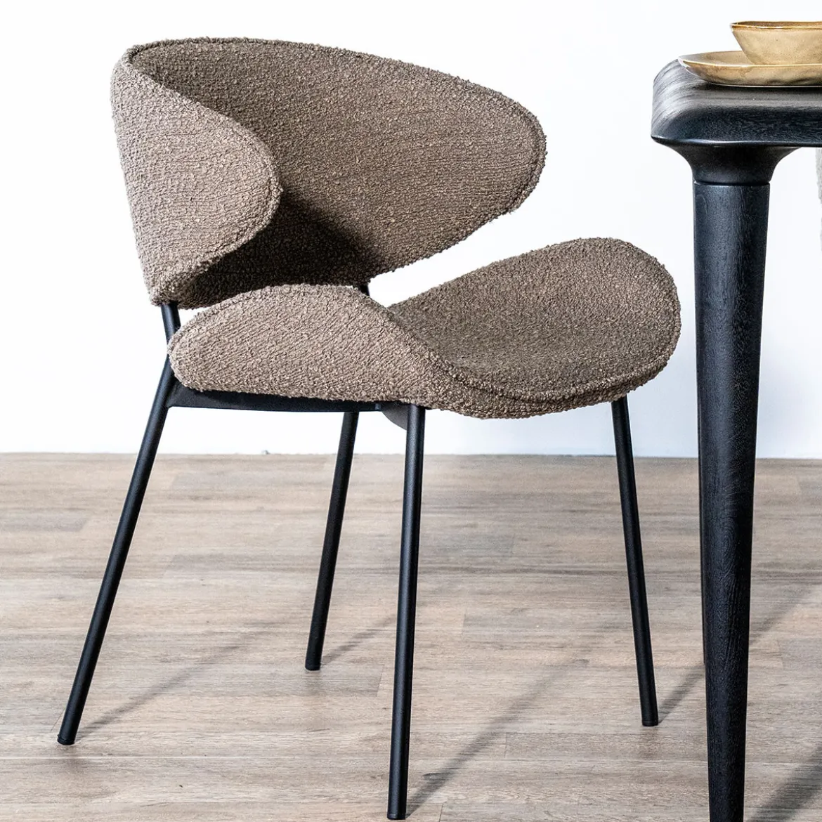 Boucle eetkamerstoel ronde rug - Eleonora Tess