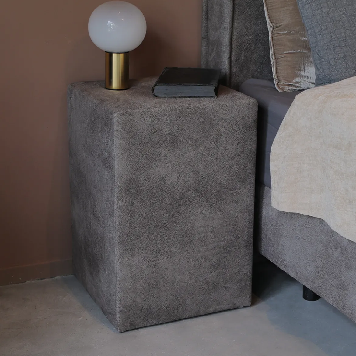 Boxspring nachtkastje antraciet - Lavis Brenn