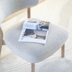 Design fauteuil eiken en stof - Eleonora Mikky