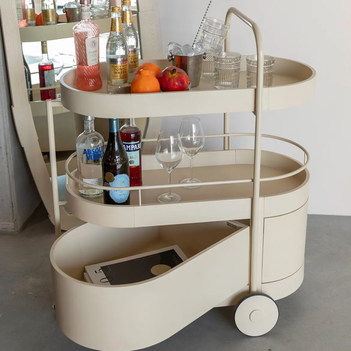 Design trolley kast beige - Zuiver Wim