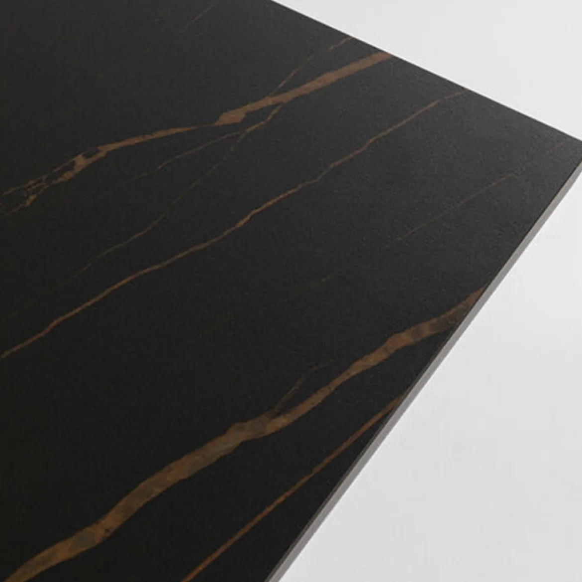 Design tuintafel zwart keramiek - Kare Design Gloria Outdoor