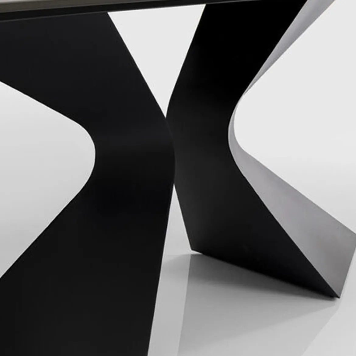 Design tuintafel zwart keramiek - Kare Design Gloria Outdoor