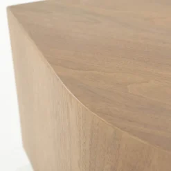 Druppelvorm salontafel hout - Eleonora Jules