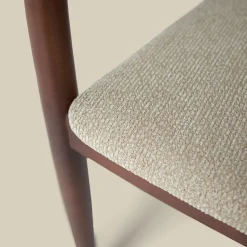 Eetkamerstoel walnoot hout met beige zitting - Bodio Sari