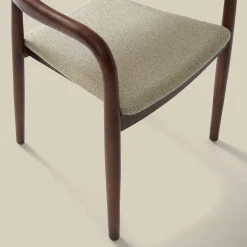 Eetkamerstoel walnoot hout met beige zitting - Bodio Sari