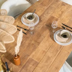 Eettafel teak met afgeronde hoeken - Eleonora Tabassum