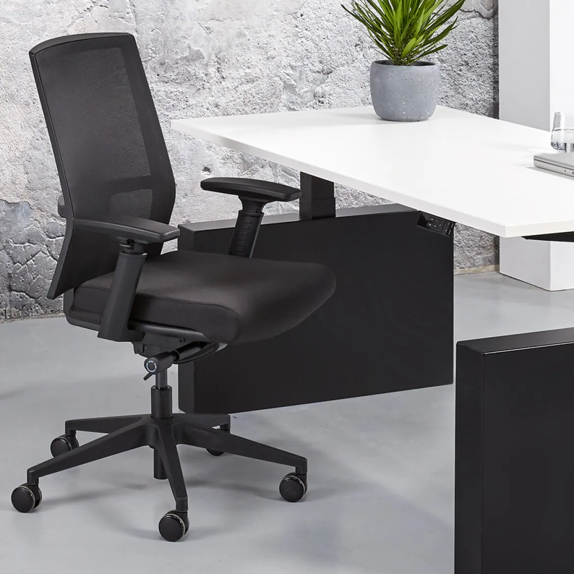 Ergonomische bureaustoel NEN-1335 - Lavis Kennet Mesh
