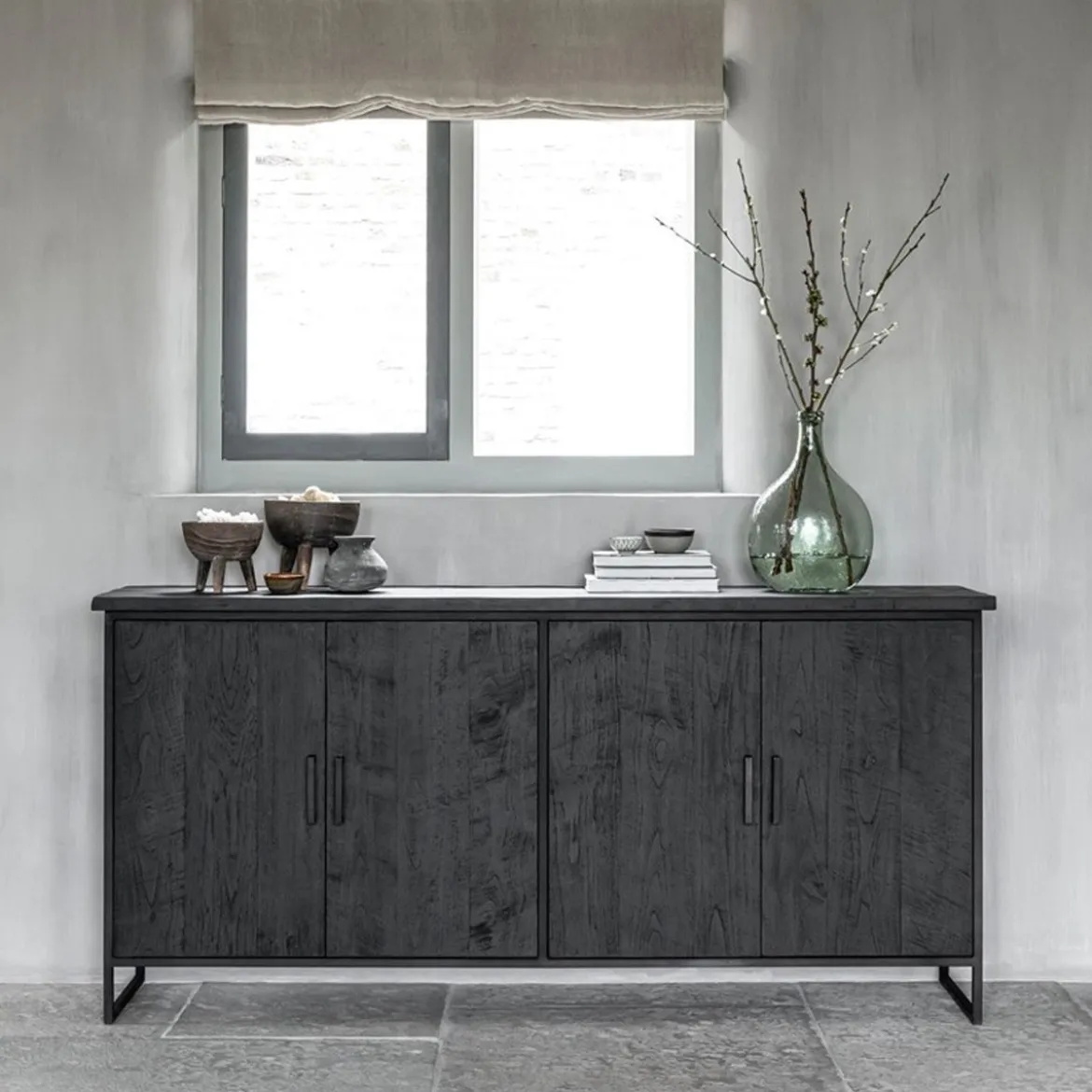 Groot dressoir zwart teak - DTP Home Timeless Back Beam