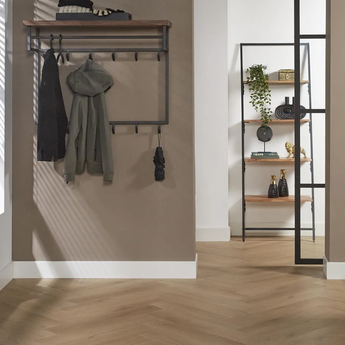 Grote kapstok met houten plank - Santa Daytona