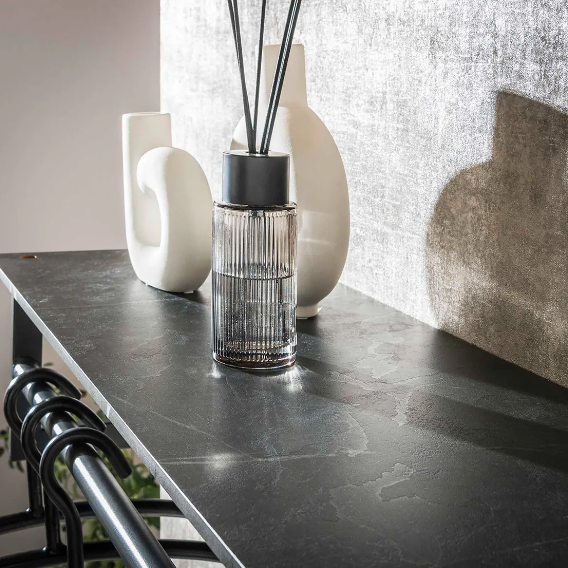 Grote kapstok zwart marmer print - Santa Marmer Melamine