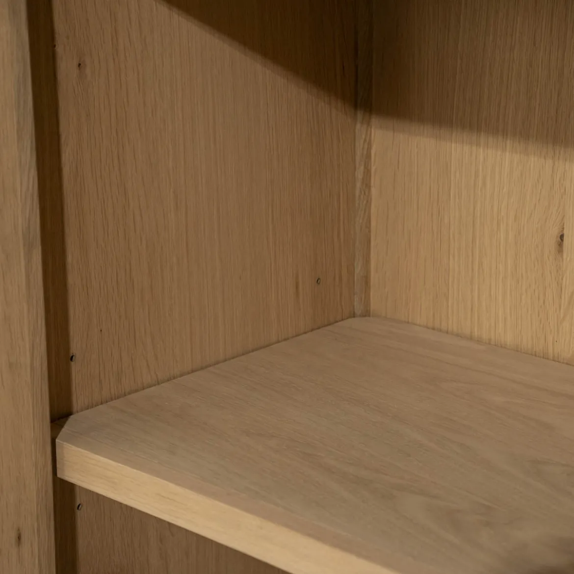 Hoge wandkast eikenhout - Eleonora Jake