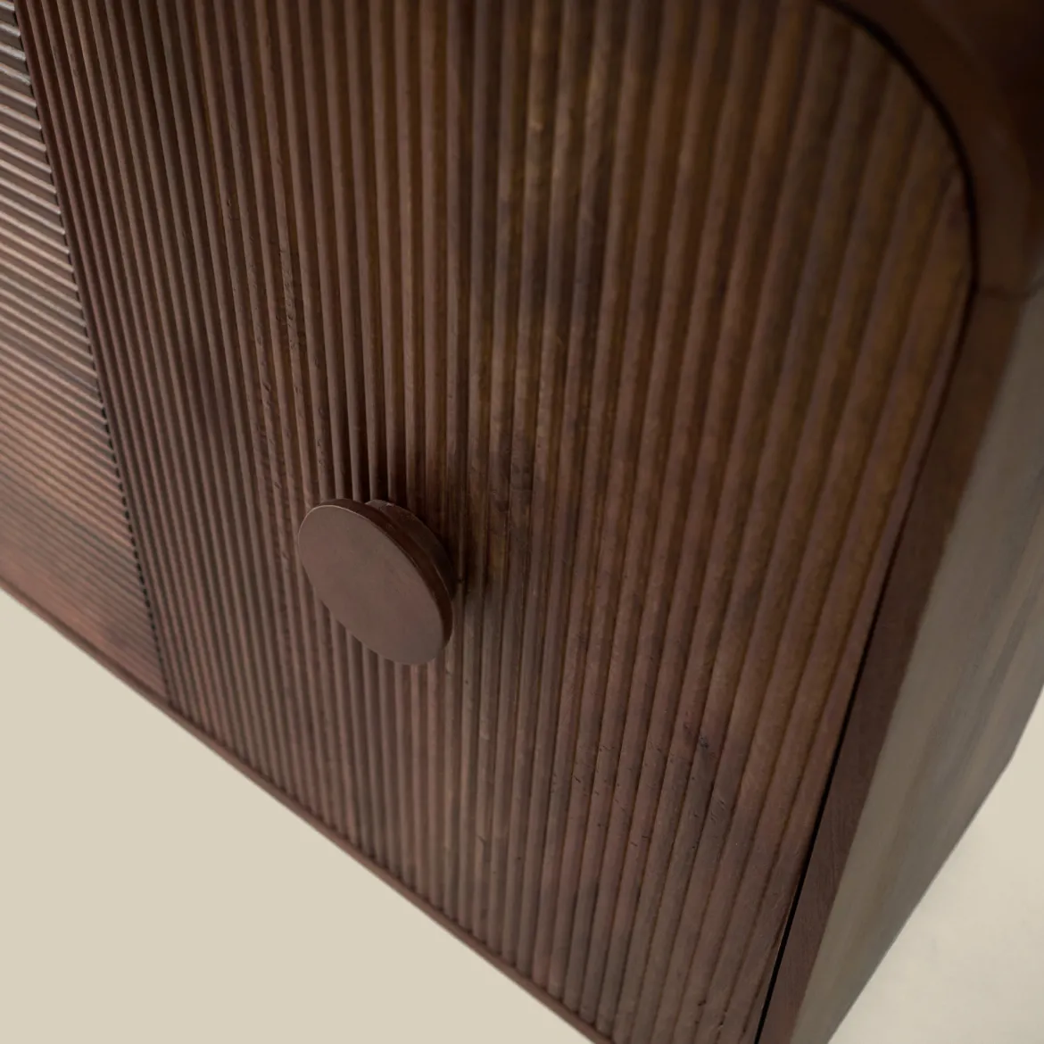 Houten dressoir met ronde hoeken - Bodio Matala