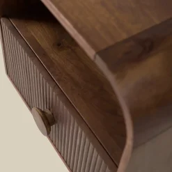 Houten nachtkastje met ronde hoeken - Bodio Matala