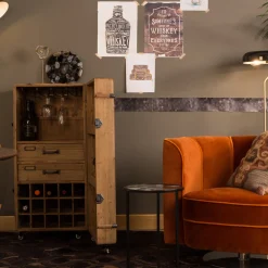 Houten wijnkast op wielen - Dutchbone Lico