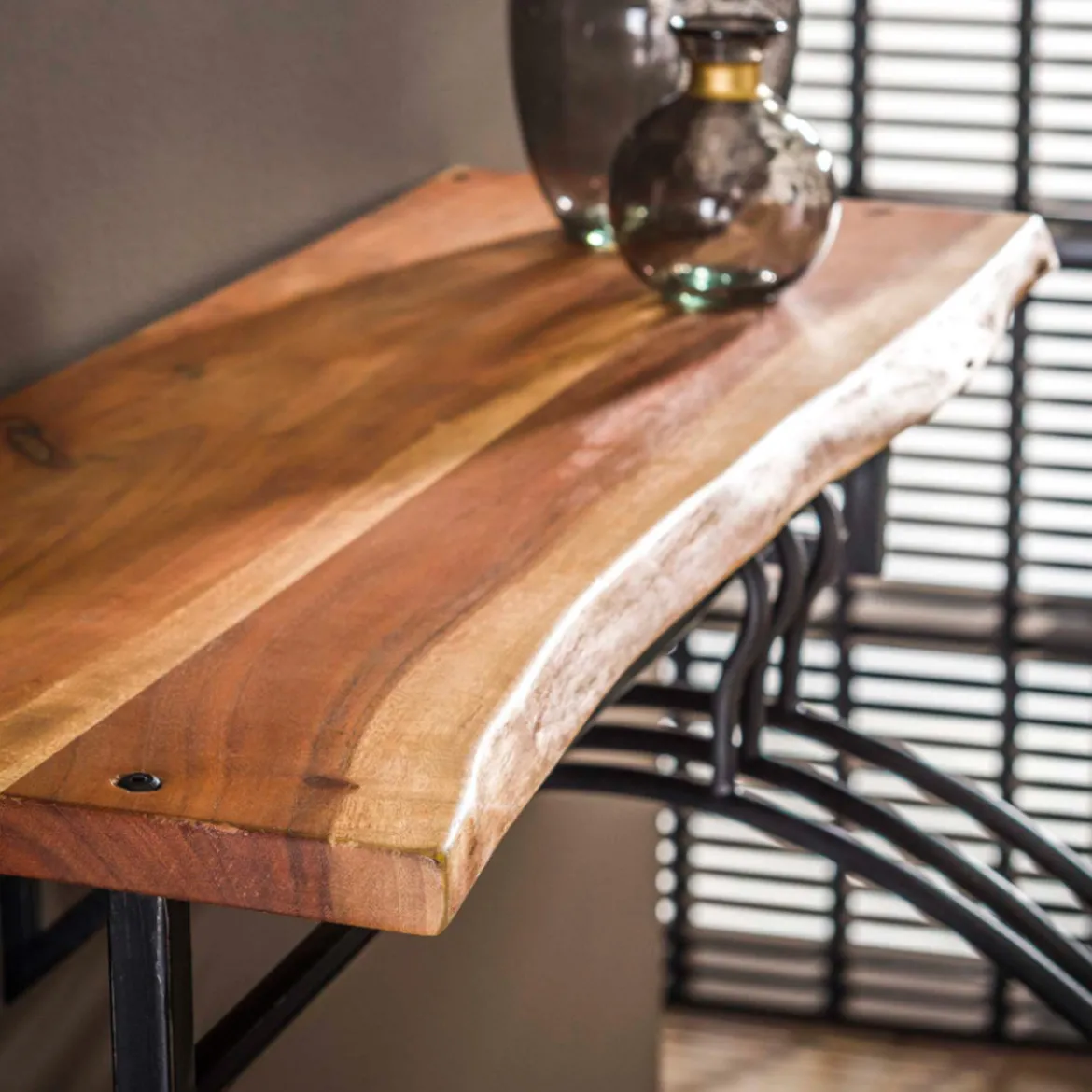 Industriele kapstok zwart met hout - Santa Poca Edge