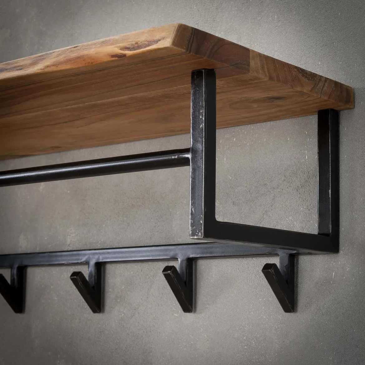 Industriele kapstok zwart met hout - Santa Poca Edge
