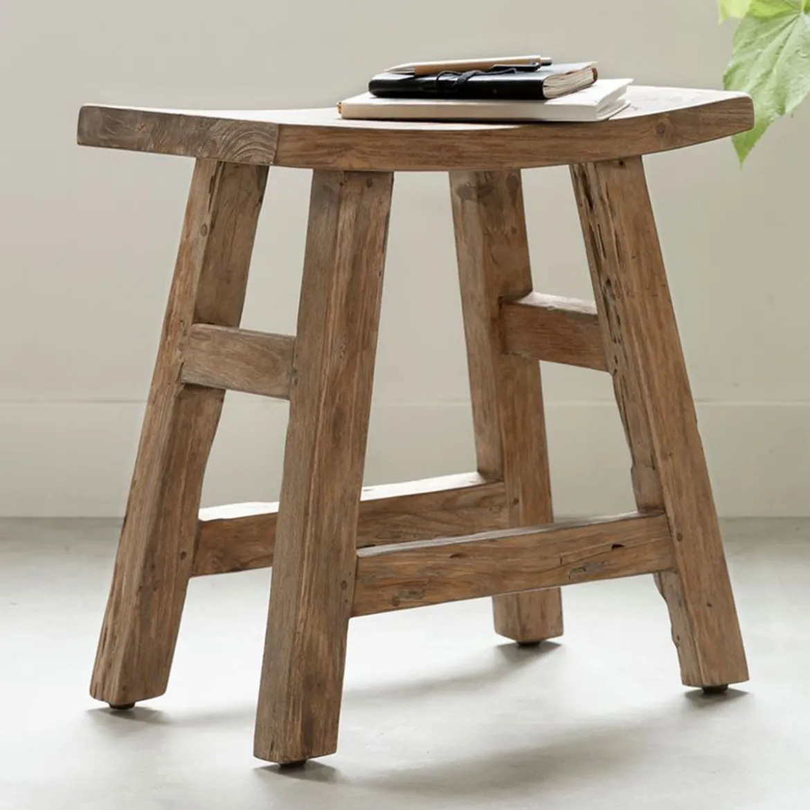 Krukje gebogen teak hout - Must Living Shanghai
