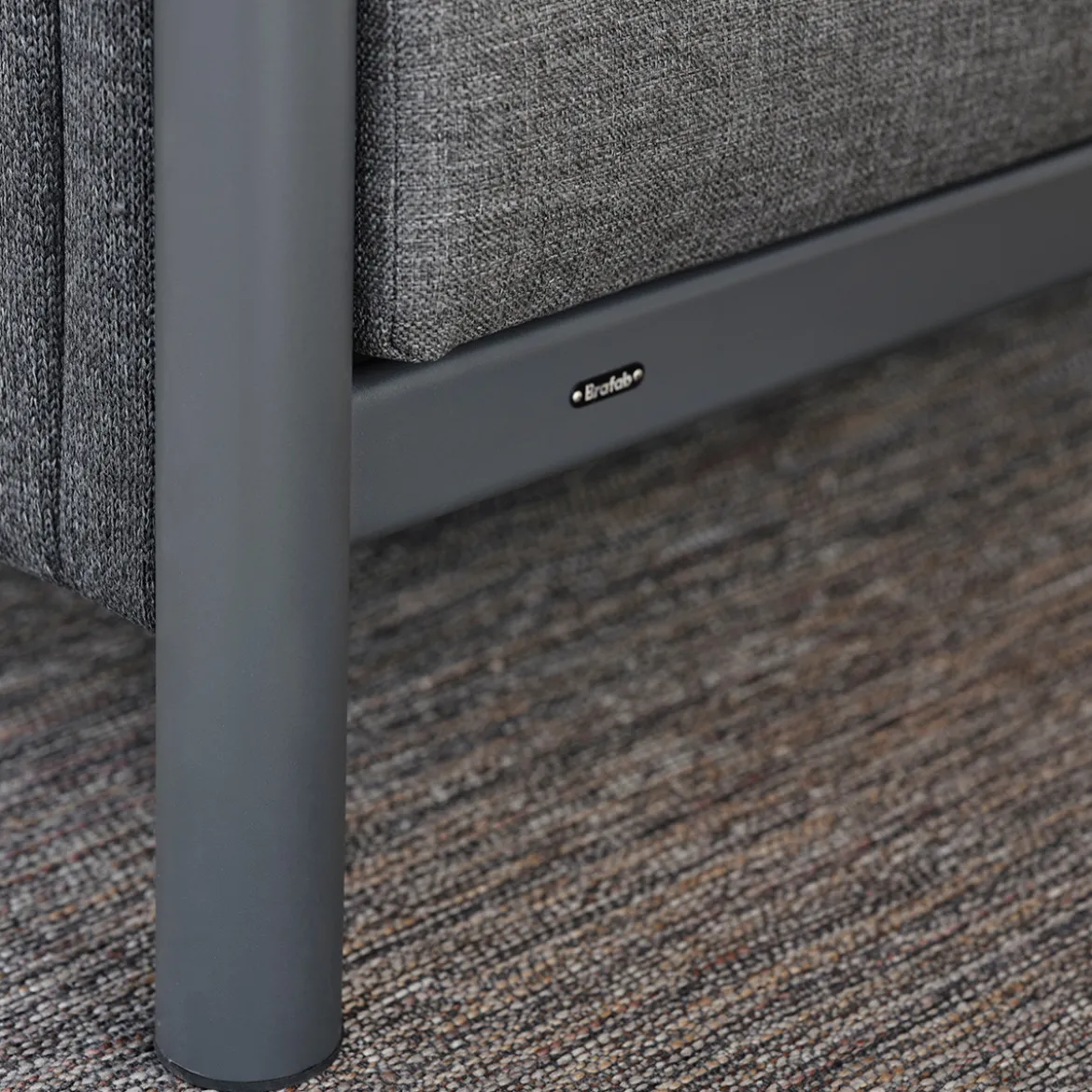 Luxe tuinbank gestoffeerd aluminium - Brafab Brad
