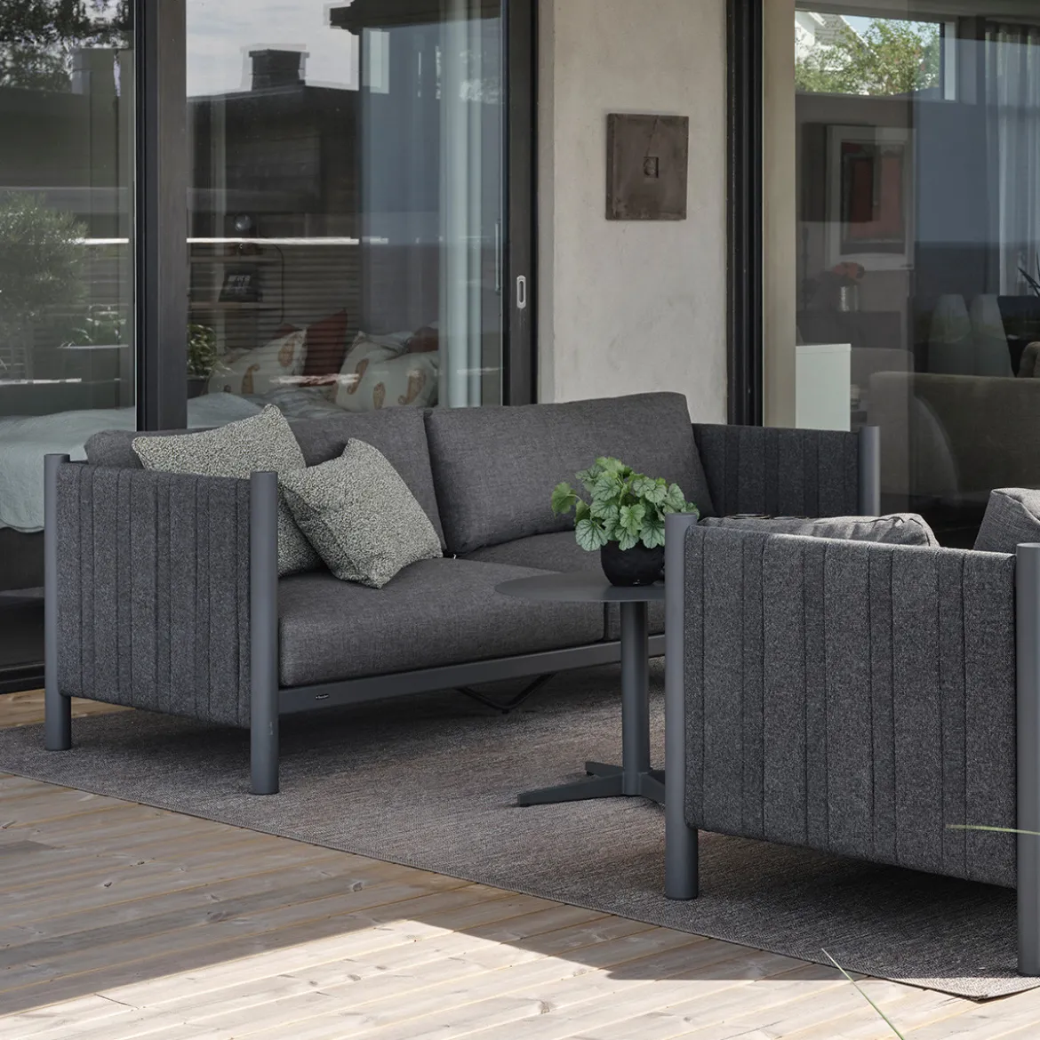 Luxe tuinbank gestoffeerd aluminium - Brafab Brad