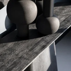 Mangohouten sidetable - Eleonora Aron