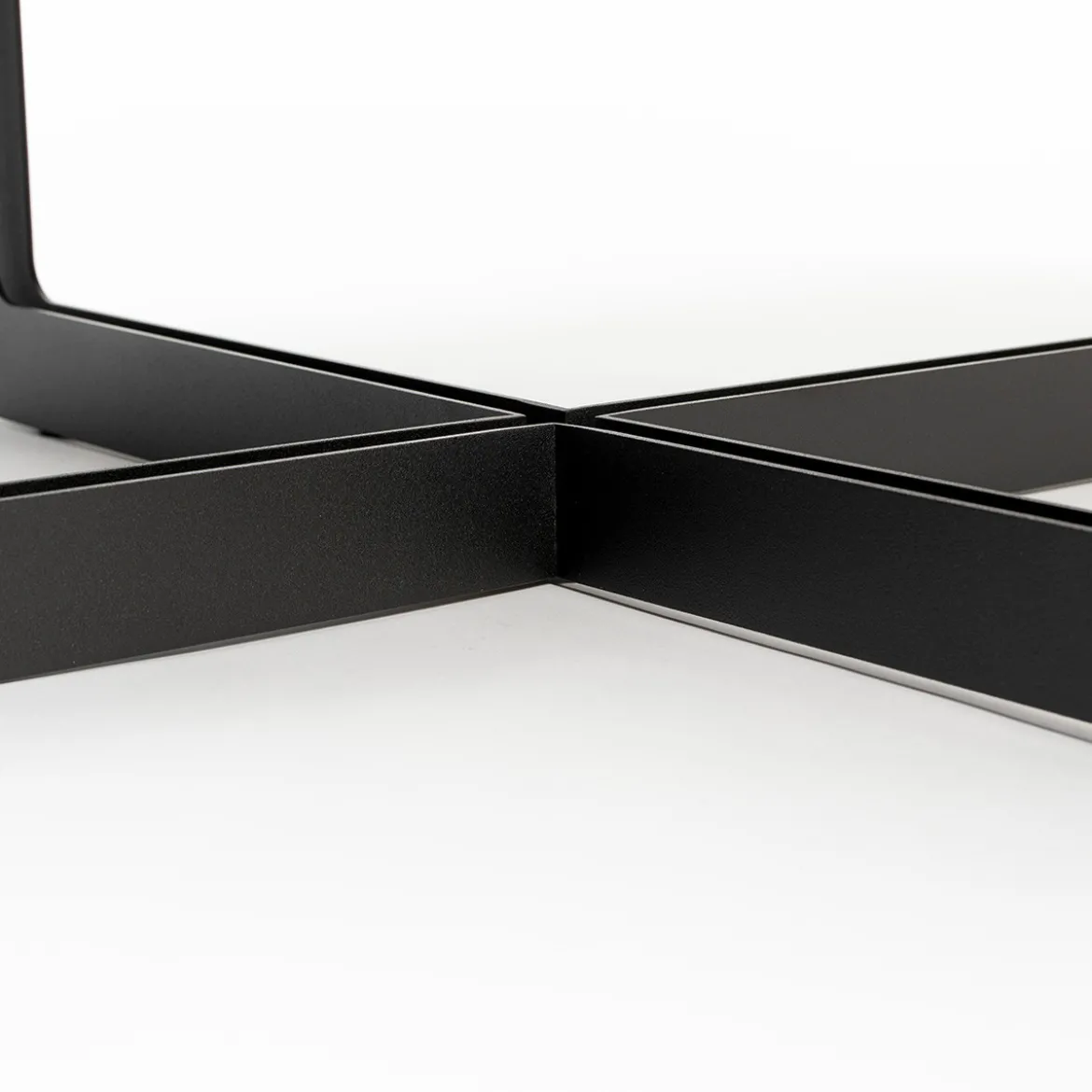 Metalen design salontafel - Zuiver Centre
