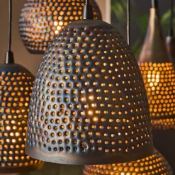 Metalen hanglamp met gaatjes - Santa Punch Mix