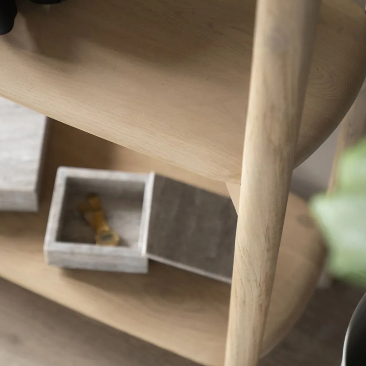 Open vakken kast eiken hout - Eleonora Selbu
