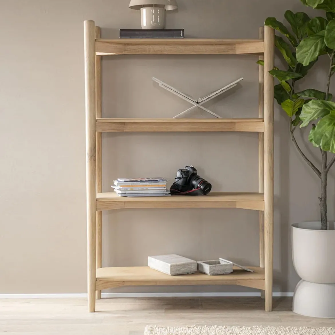 Open vakken kast eiken hout - Eleonora Selbu