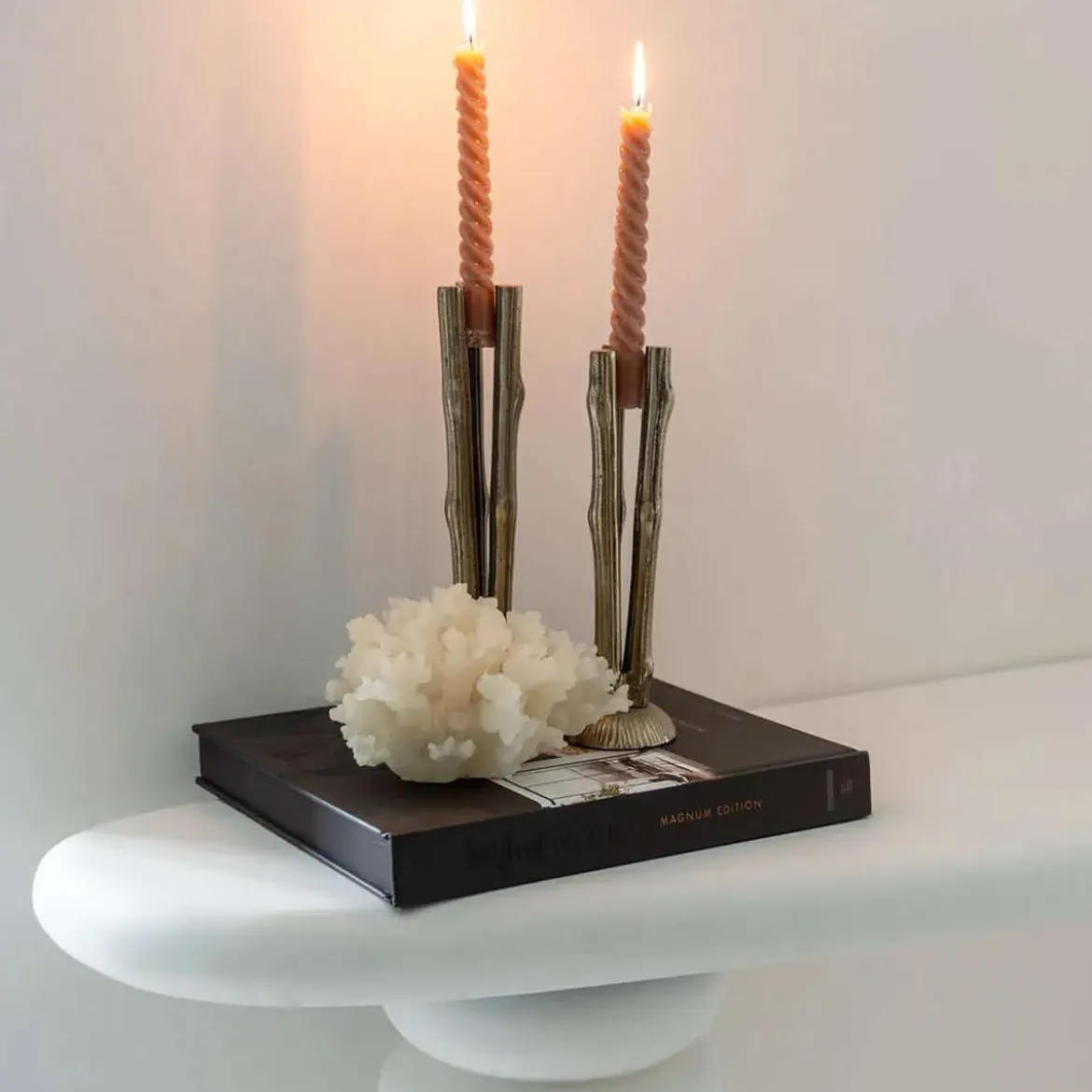 Organische sidetable wit - Richmond Interiors Bloomstone