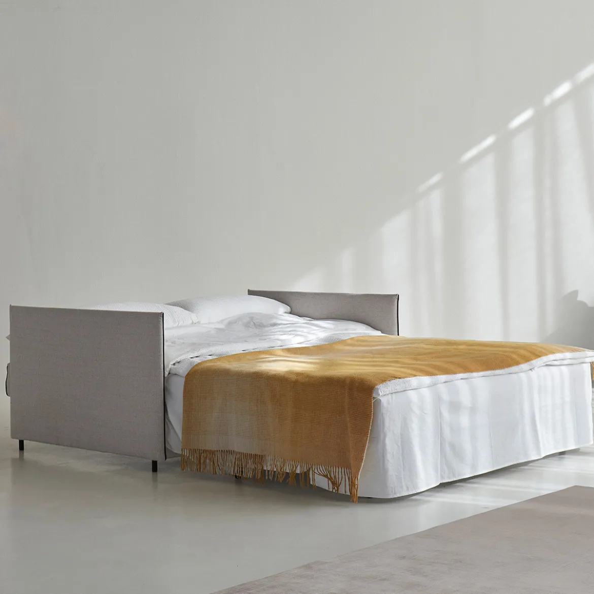 2-persoons slaapbank smalle armleuning - Innovation Living Luoma