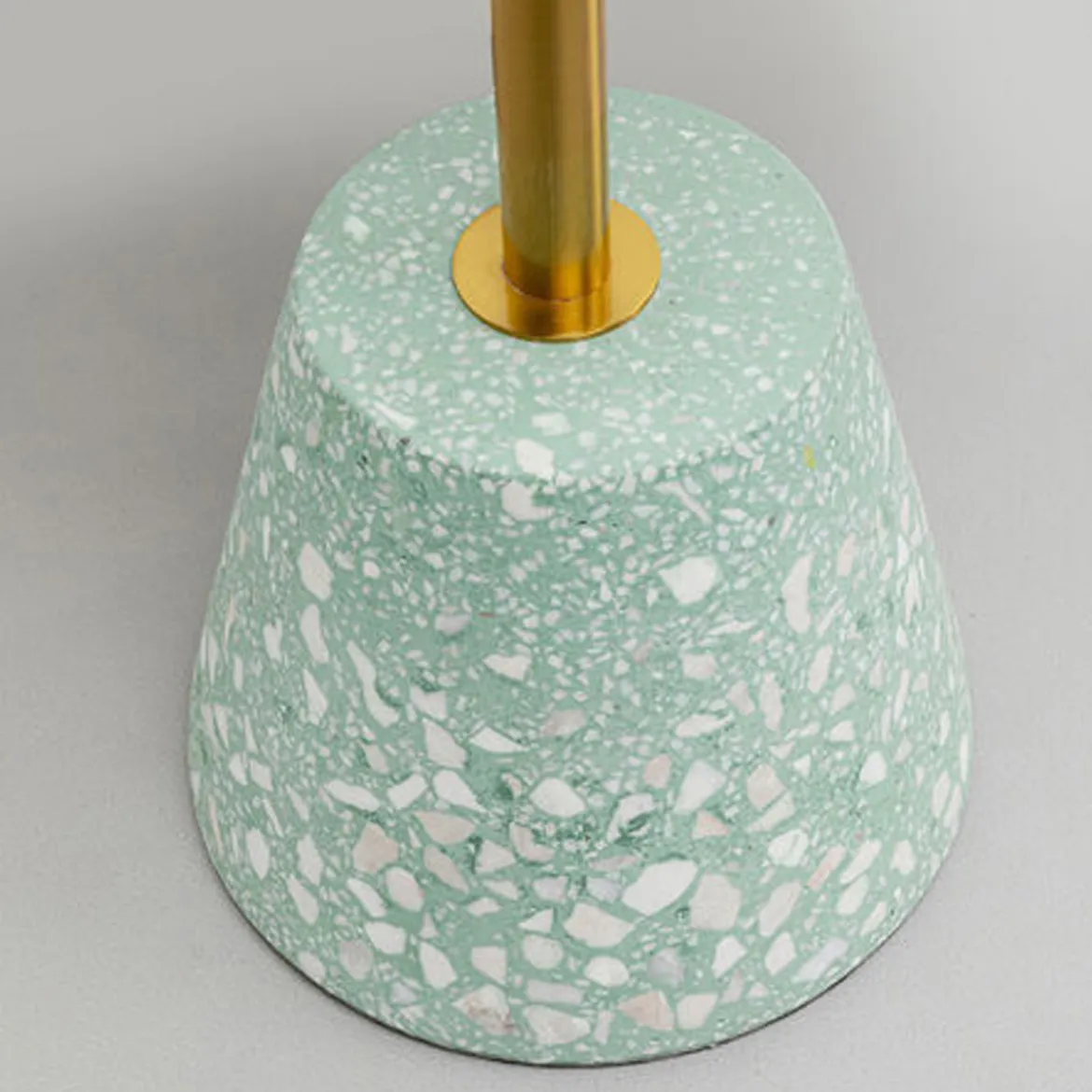 Retro bijzettafel mint terrazzo - Kare Design Amore
