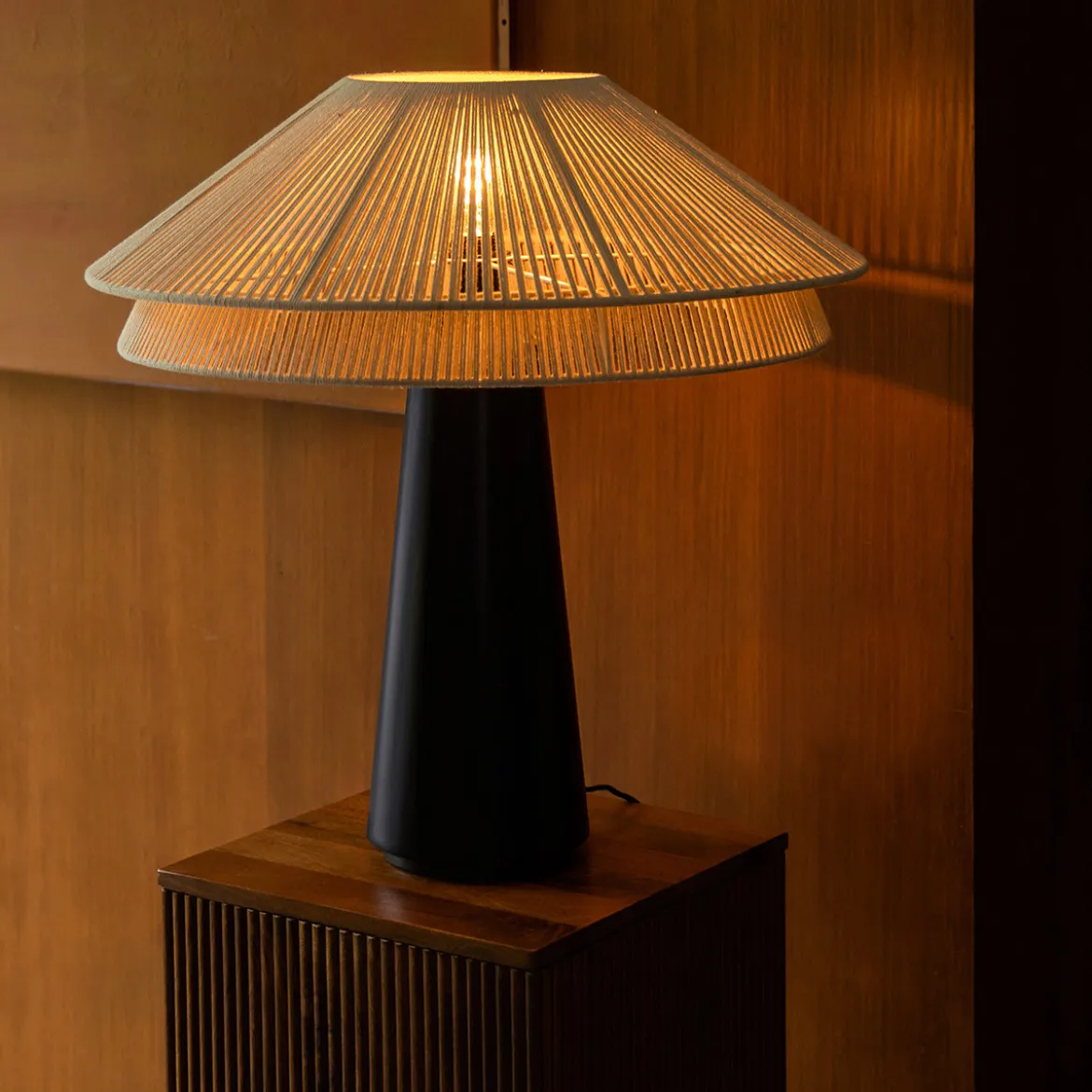 Retro tafellamp zwart wit - Dutchbone Elon