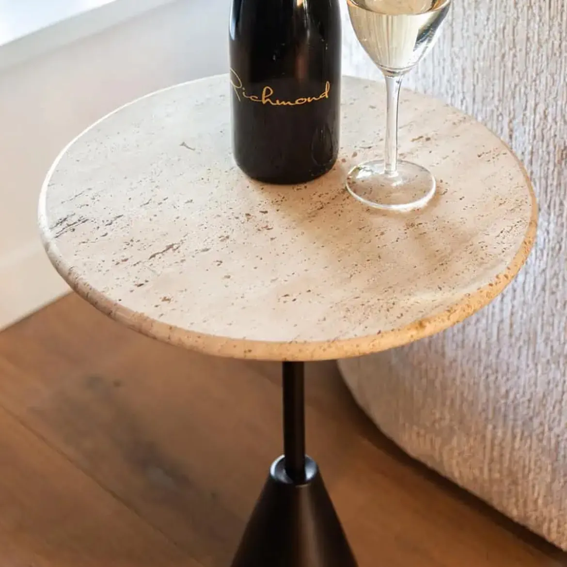 Ronde bijzettafel travertin - Richmond Interiors Avalon