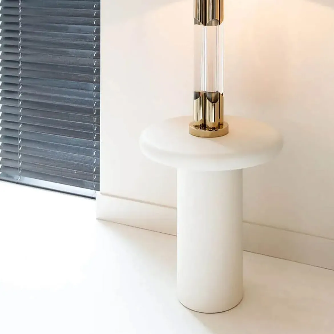 Ronde bijzettafel wit - Richmond Interiors Bloomstone
