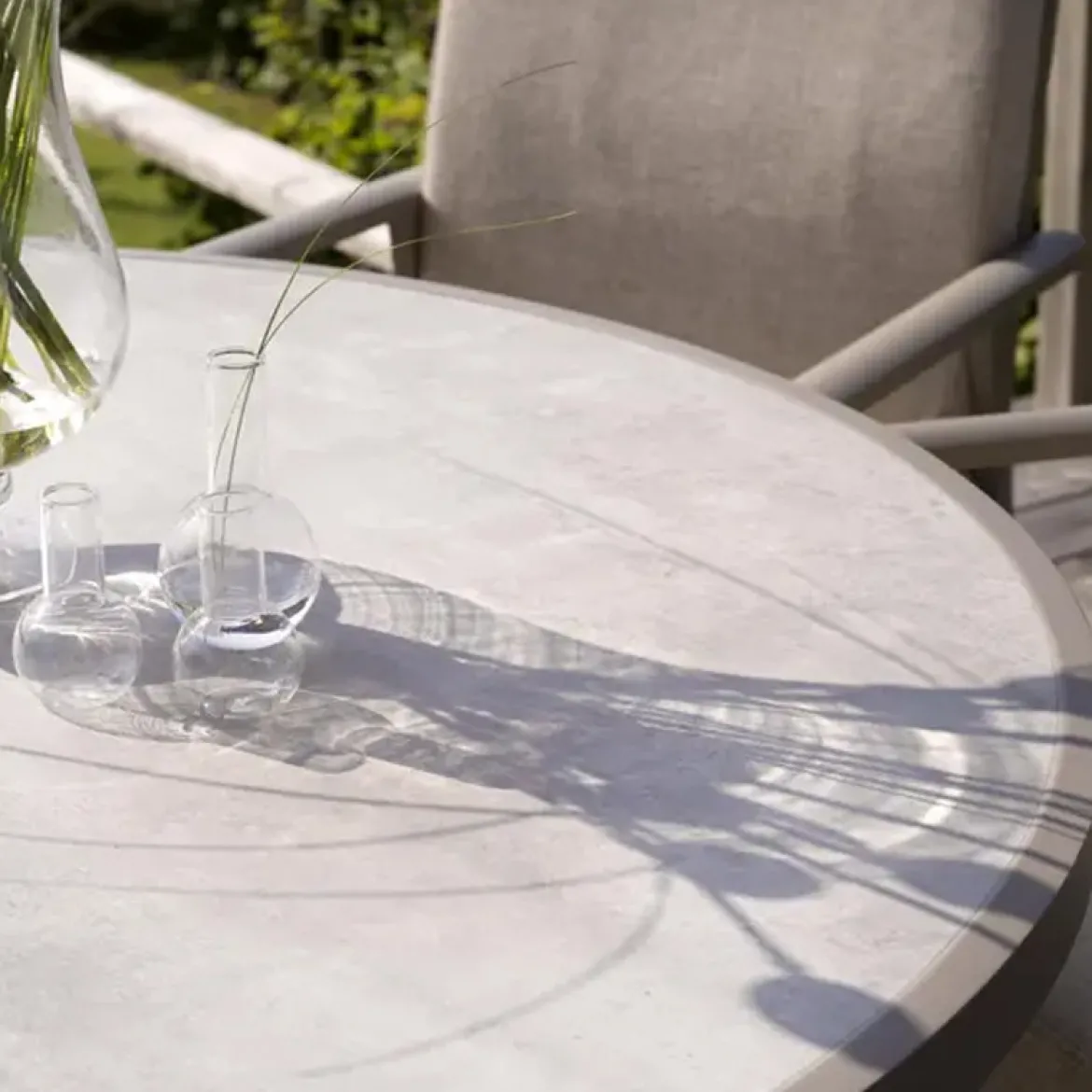 Ronde tuintafel betonlook - Brafab Samvaro