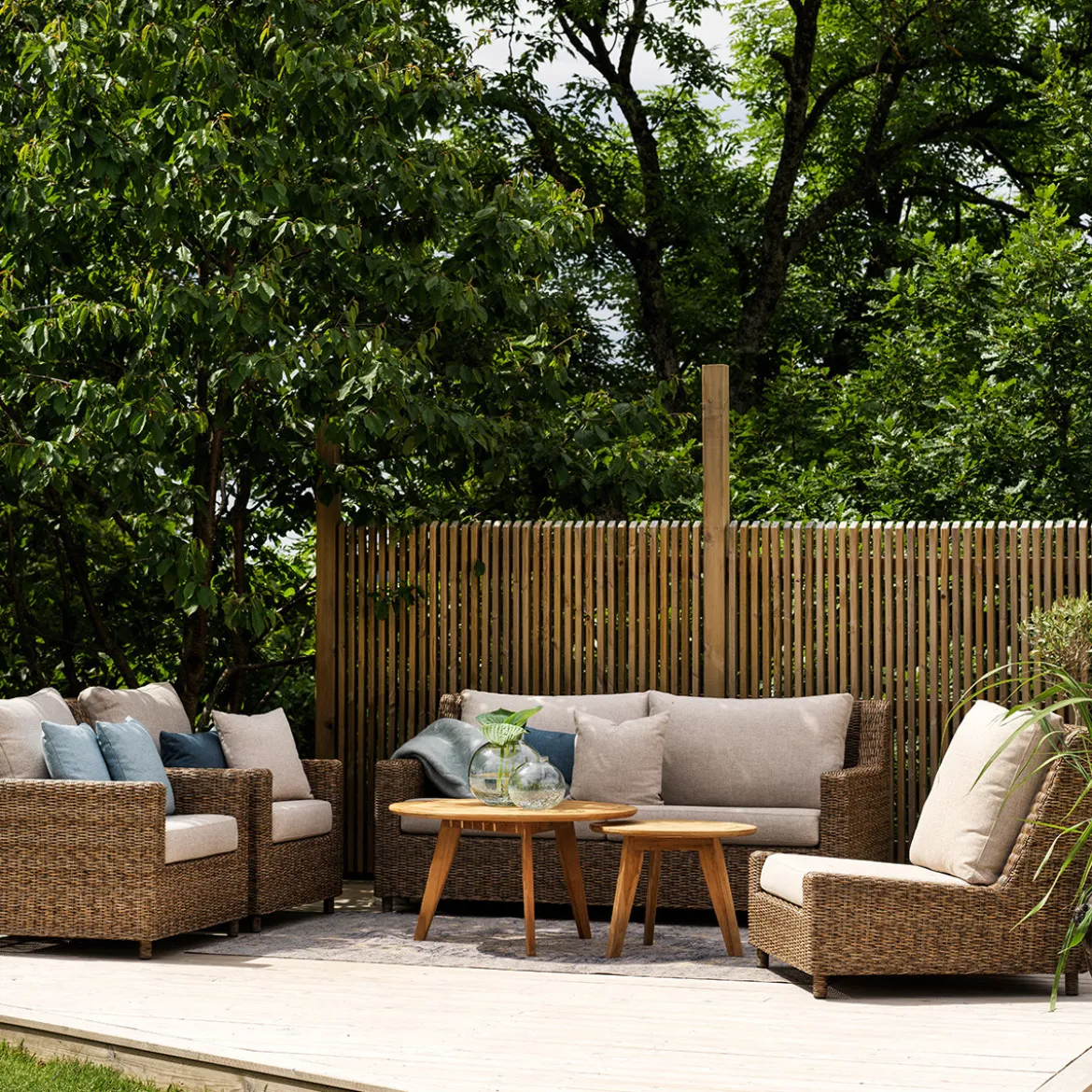 Rotan loungeset met beige olefin kussens - Brafab Sandkorn Set