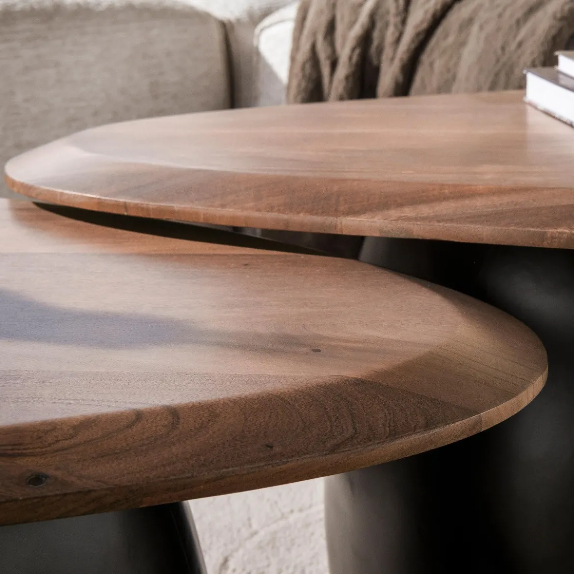 Salontafelset driehoek acacia bruin - Giani Melta