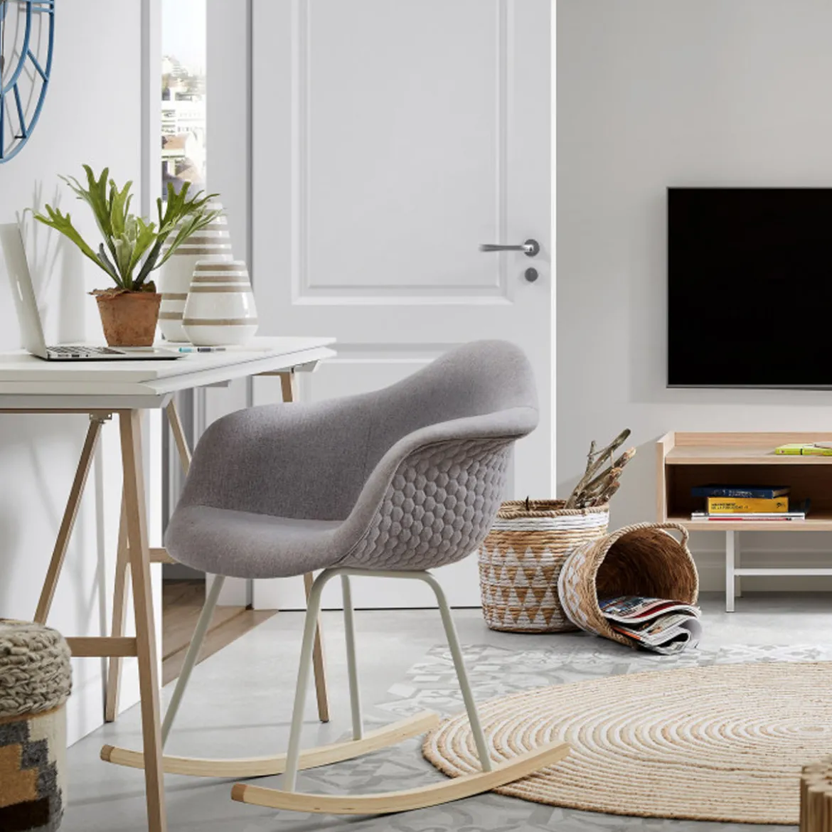 Schommelstoel quilted lichtgrijs - Kave Home Kevya