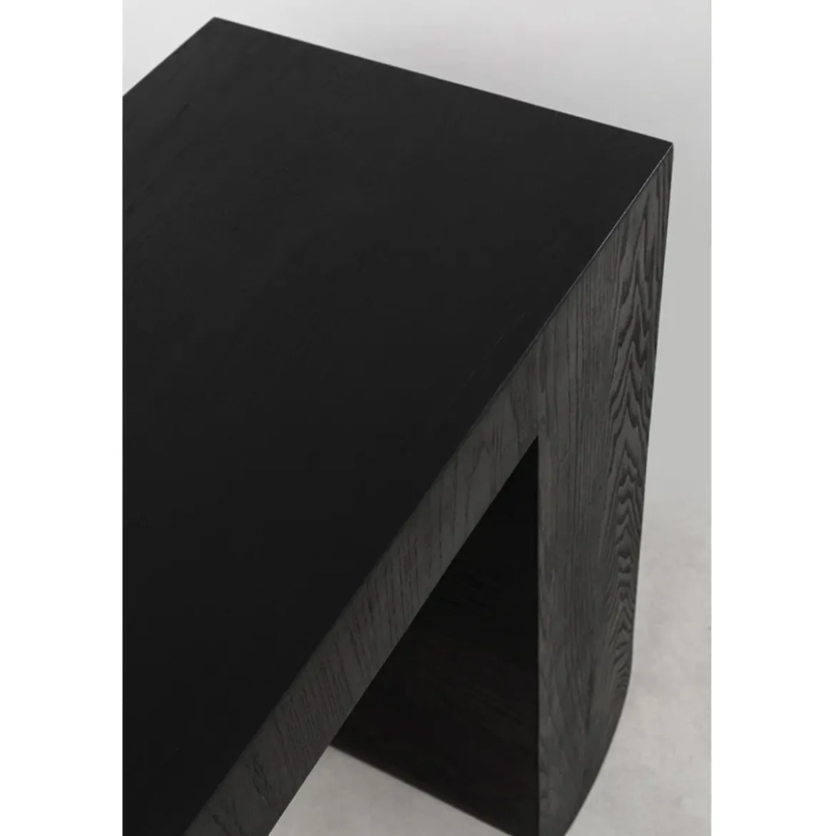 Sidetable zwart hout - Kare Design Curve Black