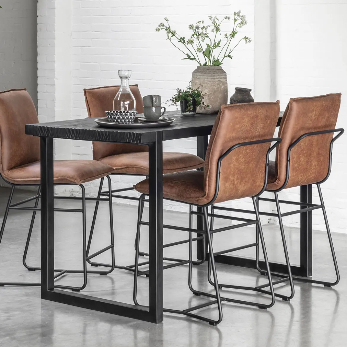 Teakhouten bartafel zwart - DTP Home Timeless Black Beam