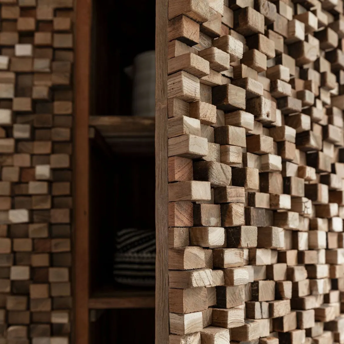 Teak kast met latjes mozaiek - Must Living Sticks