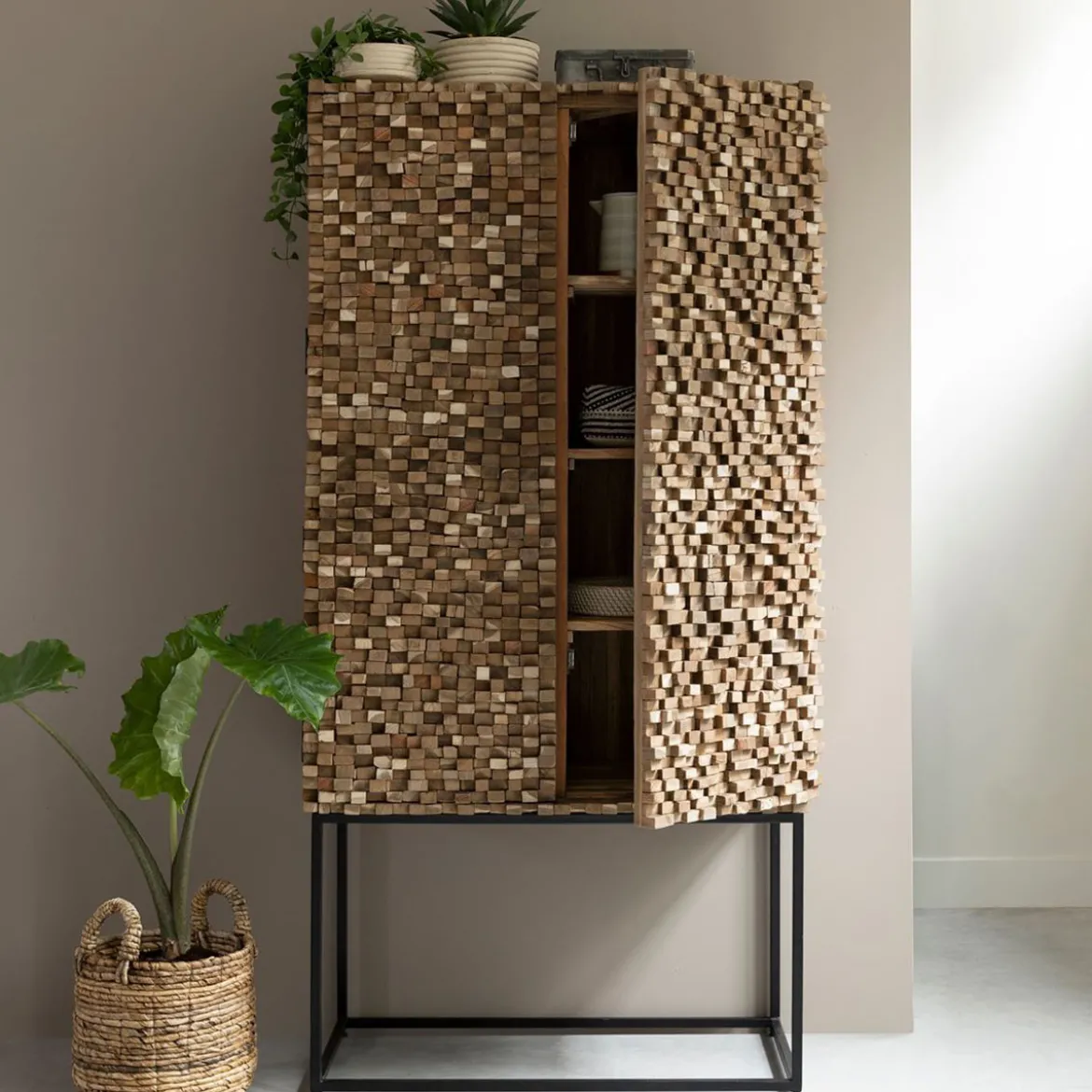 Teak kast met latjes mozaiek - Must Living Sticks