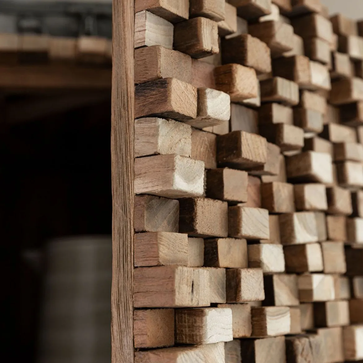 Teak kast met latjes mozaiek - Must Living Sticks