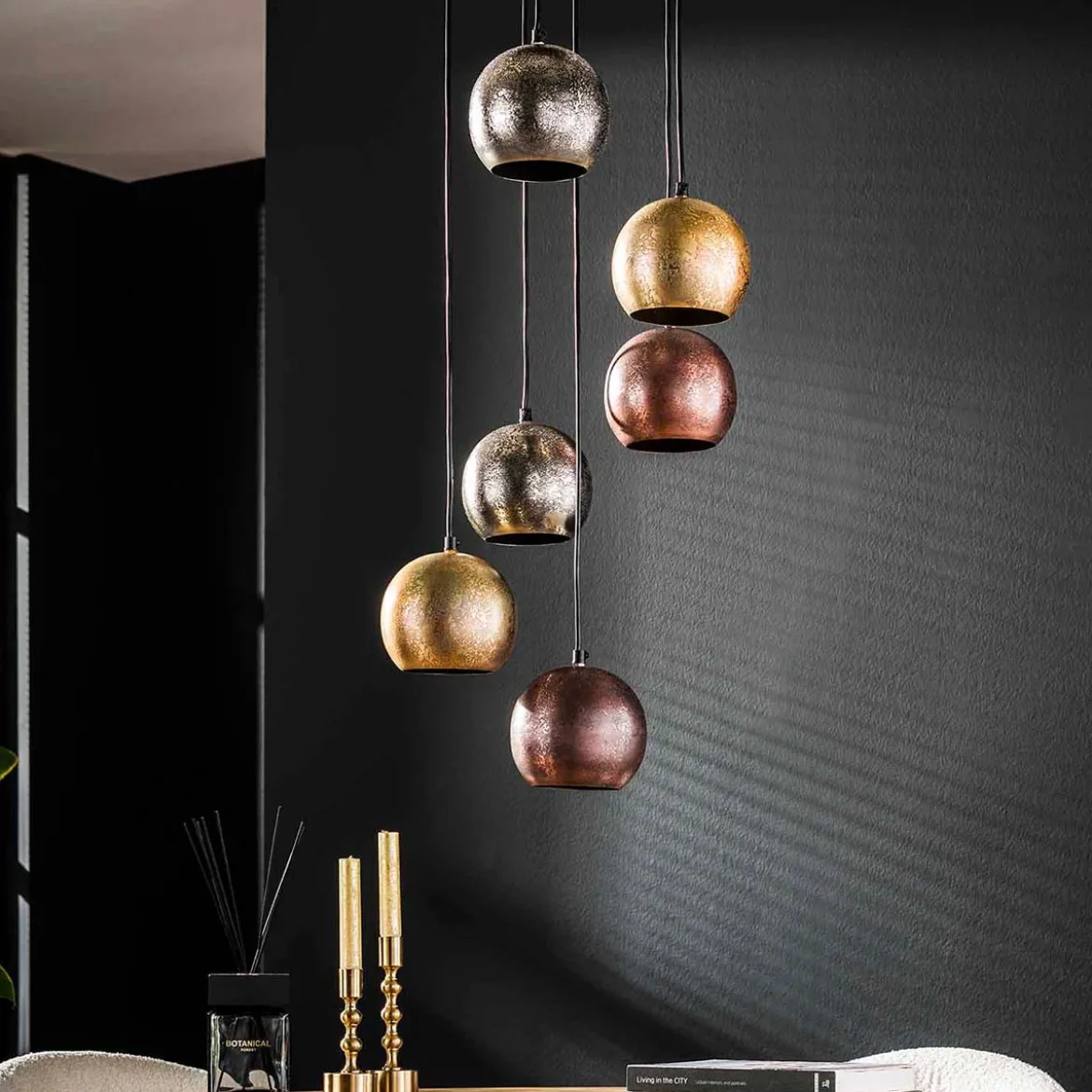 Trapse hanglamp metalen bollen - Santa Josh