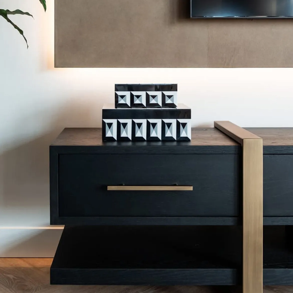 TV-dressoir donker hout - Richmond Interiors Cambon