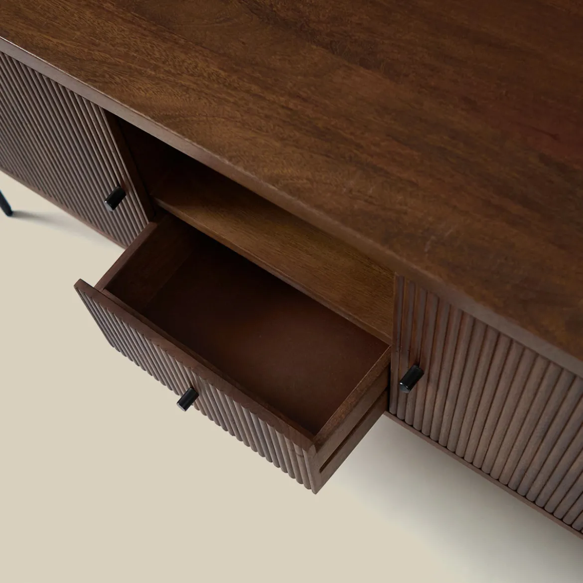 Tv-meubel 160 cm ribbel hout bruin - Bodio Mirah