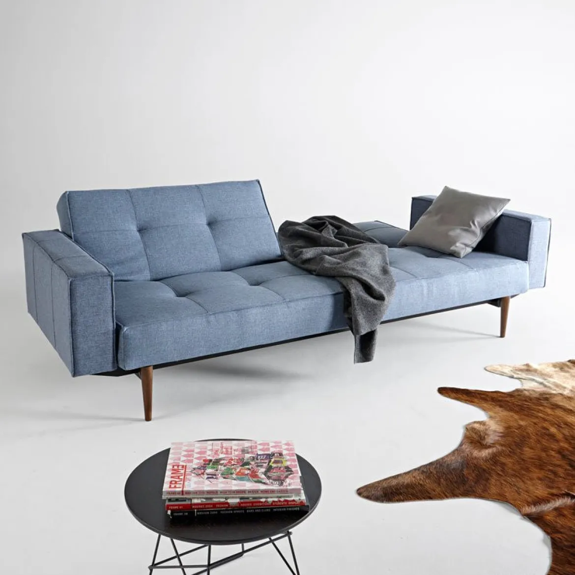 Tweepersoons slaapbank met armleuningen - Innovation Living Splitback Arm