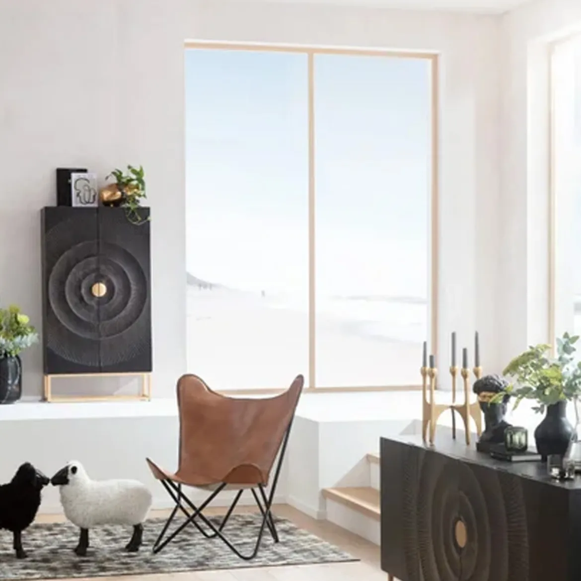 Unieke kast zwart hout met goud - Kare Design Madeira Dark